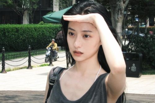 'Ngọc nữ' màn ảnh Hồ Liên Hinh bị nghi lộ clip 20 phút âu yếm với bạn trai?