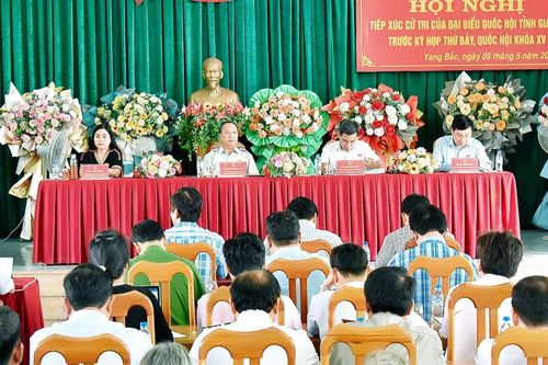 Đoàn đại biểu Quốc hội tỉnh Gia Lai tiếp xúc cử tri huyện Đak Pơ