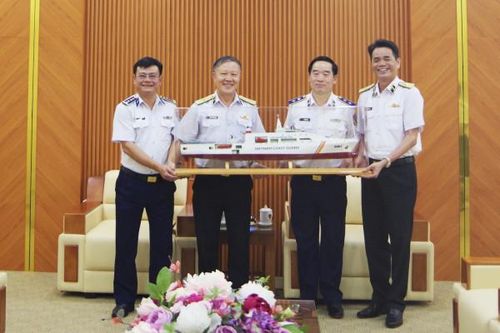 Bộ Tư lệnh Cảnh sát biển Việt Nam: Thăm, làm việc tại Học viện Hải quân