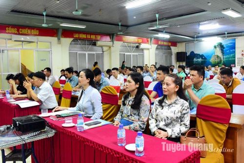 Hướng dẫn thực hiện các luật tục, quy ước, hương ước, chuẩn mực đạo đức cho đồng bào dân tộc thiểu số