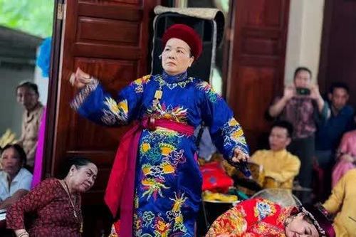 Đến với tín ngưỡng thờ Mẫu: Một hành trình gian khổ
