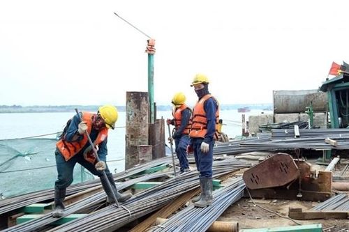 Cần chính sách bảo vệ người lao động trước biến đổi khí hậu