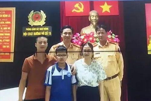 Kịp thời hỗ trợ bé trai đi lạc từ Vĩnh Phúc