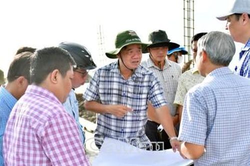 Chủ tịch UBND tỉnh chỉ đạo đẩy nhanh tiến độ các công trình trọng điểm chậm