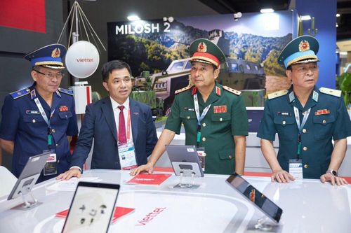 Việt Nam dự Triển lãm quốc phòng châu Á tại Malaysia