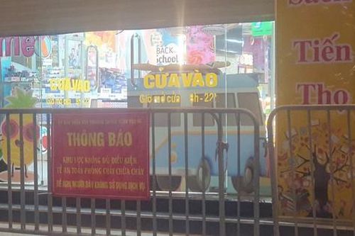 Vi phạm PCCC, nhà sách Tiến Thọ vẫn ngang nhiên mở cửa đón khách, coi thường sự chỉ đạo của cơ quan chức năng