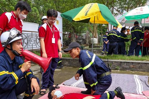 Người Hà Nội được học kỹ năng phòng cháy, chữa cháy miễn phí
