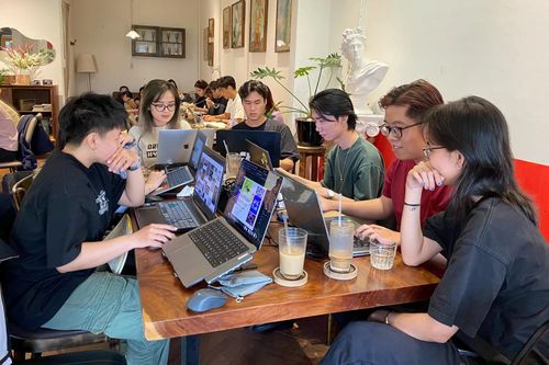 5 quy tắc bất thành văn của 'dân ôm laptop' làm việc ở quán cà phê