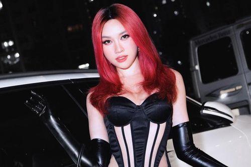 Áo nịt ngực 'nóng lên' nhờ Met Gala
