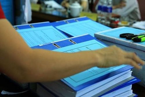 Có được tham gia hai gói thầu tư vấn trong cùng dự án?