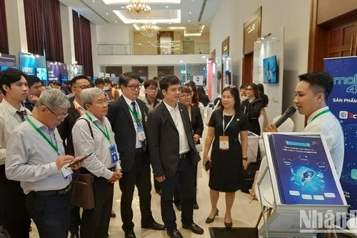 Chuyển đổi số xanh cho tăng trưởng bền vững