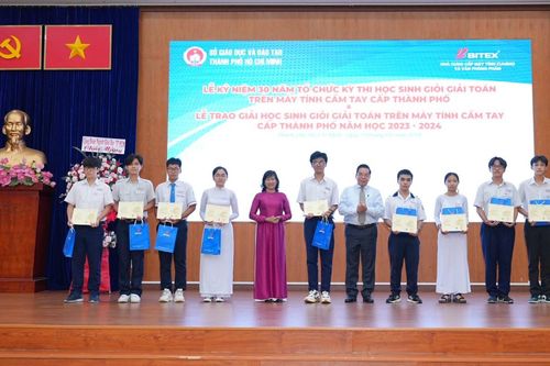 Miệt mài hành trình 30 năm Kỳ thi Học sinh giỏi giải toán trên máy tính cầm tay