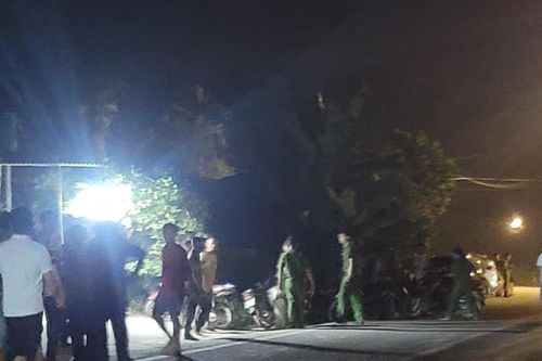 Một người phụ nữ ở Hà Tĩnh bị hàng xóm đâm tử vong