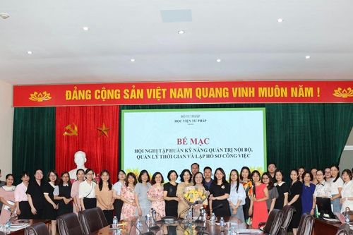Tổ chức thành công Hội nghị tập huấn kỹ năng quản trị nội bộ, quản lý thời gian