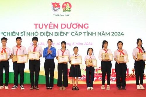Tuyên dương 30 gương 'Chiến sĩ nhỏ Điện Biên' tiêu biểu của Đắk Lắk