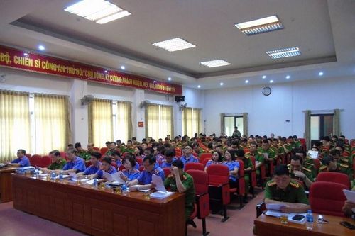 Hướng dẫn Công an cấp xã trong việc tiếp nhận, giải quyết tố giác, tin báo về tội phạm