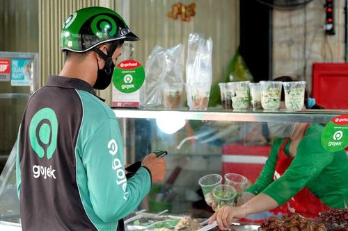 Những món ăn nào được thực khách 'săn lùng' nhiều nhất trên Gojek?