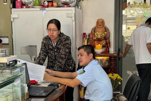 Quản lý Thị trường xử phạt hành chính đối với 2 doanh nghiệp kinh doanh vàng