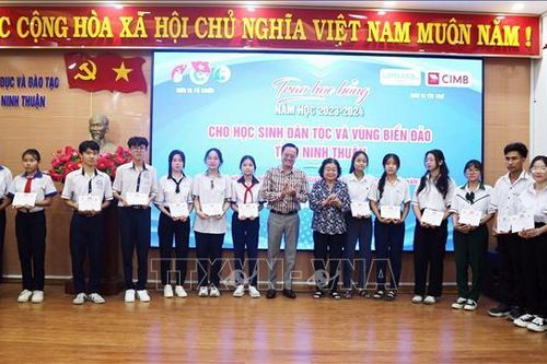 Chắp cánh ước mơ đến trường cho trẻ em có hoàn cảnh khó khăn