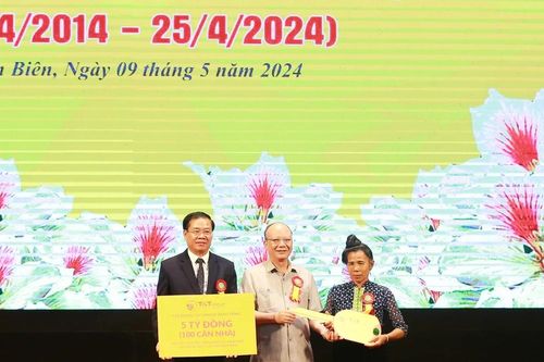 T&T Group tặng 5 tỷ đồng nhà Đại đoàn kết tỉnh Điện Biên