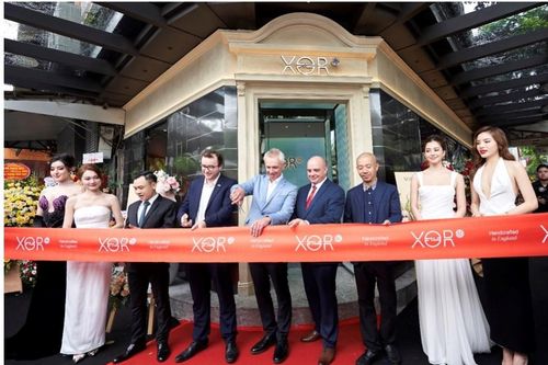 Thương hiệu điện thoại xa xỉ XOR khai trương boutique tại 'đất vàng' ở Hà Nội
