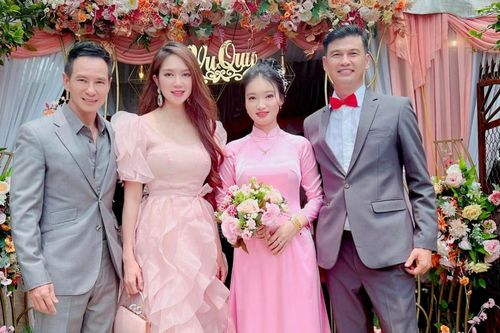 Nam diễn viên lấy vợ là fan cứng suốt 20 năm, đám cưới độc đáo rước dâu bằng đò