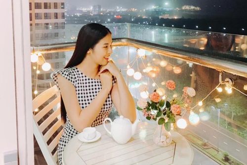 Hoa hậu Việt kiếm tiền tỷ mỗi năm, quyết định học thạc sĩ ở tuổi 34