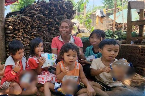 Cặp vợ chồng ở Gia Lai có 15 đứa con, không thể nhớ nổi hết tên