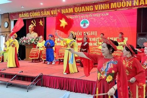 Tiếp tục nhân rộng, phát huy hiệu quả hơn 6.500 Câu lạc bộ liên thế hệ tự giúp nhau trên cả nước