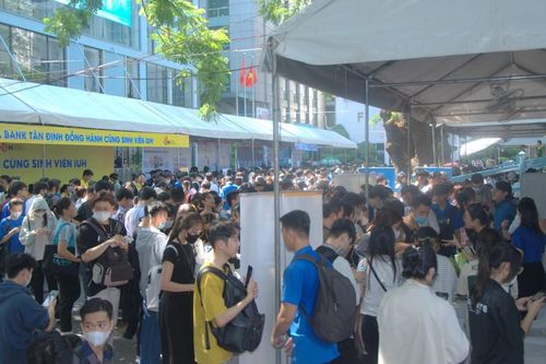 Doanh nghiệp tuyển 10.000 việc làm tại ngày hội tuyển dụng Đại học công nghiệp TP. Hồ Chí Minh