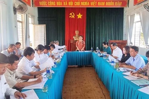 Giám sát việc thực hiện hỗ trợ nước sinh hoạt phân tán tại Chư Păh