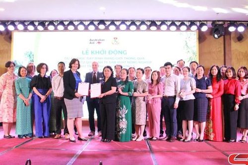 Thúc đẩy bình đẳng giới gắn với phát triển sản xuất, du lịch