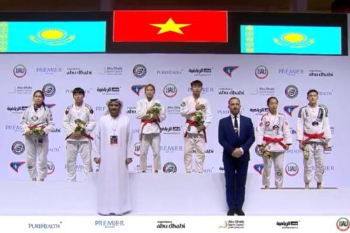 Phụng Mùi Nhình đạt 2 Huy chương Vàng Giải Jujitsu vô địch và vô địch trẻ châu Á năm 2024