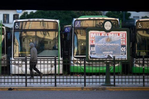 Argentina: Tổng đình công trên toàn quốc phản đối chính phủ