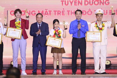 Tuyên dương 10 gương mặt trẻ Thủ đô tiêu biểu năm 2023
