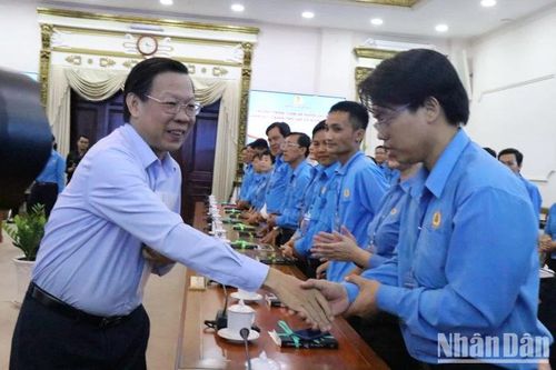 Thành phố Hồ Chí Minh nỗ lực chăm lo nhà ở, y tế, trường học cho con em người lao động