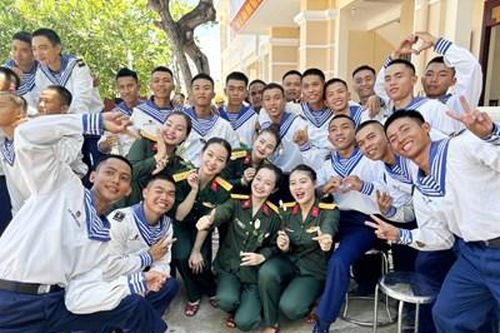 Hòa ca cùng sức sống Trường Sa