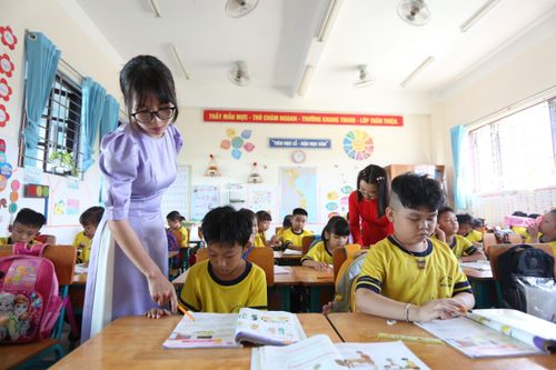 Kỳ 'thực tập hạnh phúc' của sinh viên sư phạm trên xã đảo Thạnh An