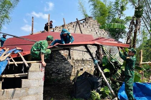 BĐBP Cao Bằng kịp thời giúp nhân dân khắc phục hậu quả thiên tai