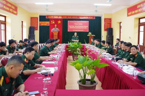 Đoàn công tác Học viện Quốc phòng học tập, nghiên cứu thực tế tại khu vực biên giới tỉnh Cao Bằng
