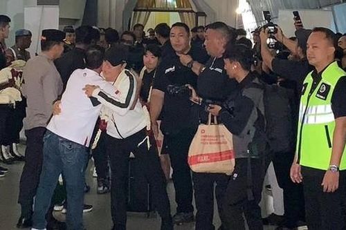 U23 Indonesia được các cổ động viên chào đón nồng nhiệt sau hành trình lịch sử