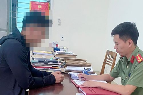 Xử phạt thanh niên vượt chốt kiểm tra nồng độ cồn, xúc phạm lực lượng công an