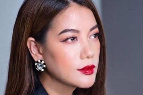 Trương Ngọc Ánh tự nhủ 'không bỏ cuộc', bạn gái kém 17 tuổi của Bằng Kiều nhí nhảnh