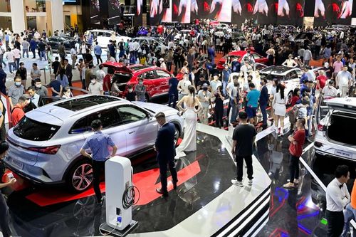 Hàng loạt thương hiệu ô tô lớn không tham gia Triển lãm Ô tô Việt Nam 2024