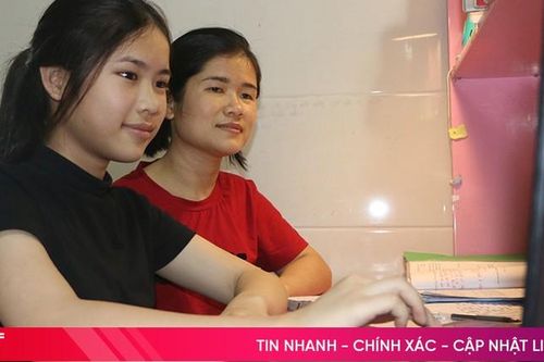 Phụ huynh Hà Tĩnh cùng con 'vượt vũ môn'