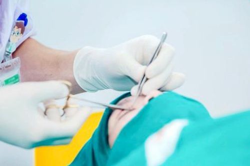 Những trường hợp nào không nên phẫu thuật thẩm mỹ?