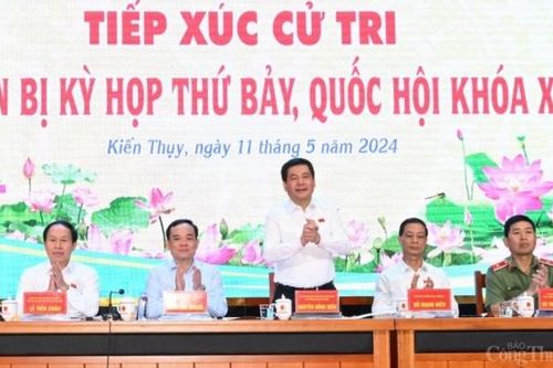 Bộ trưởng Nguyễn Hồng Diên và Đoàn đại biểu Quốc hội thành phố Hải Phòng tiếp xúc cử tri