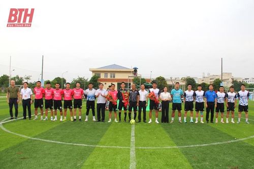 Khởi tranh Giải Bóng đá 7 người tỉnh Thanh Hóa - Cup Doanh nhân trẻ lần thứ nhất - năm 2024