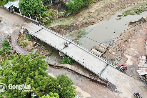 Thi công xong và thông xe cầu số 4 bắc qua suối Cầu Quan sau chỉ đạo 'nóng' của Bí thư Thành ủy Biên Hòa