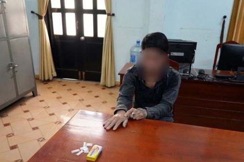 Vứt ma túy phi tang nhưng vẫn bị Cảnh sát 113 bắt giữ